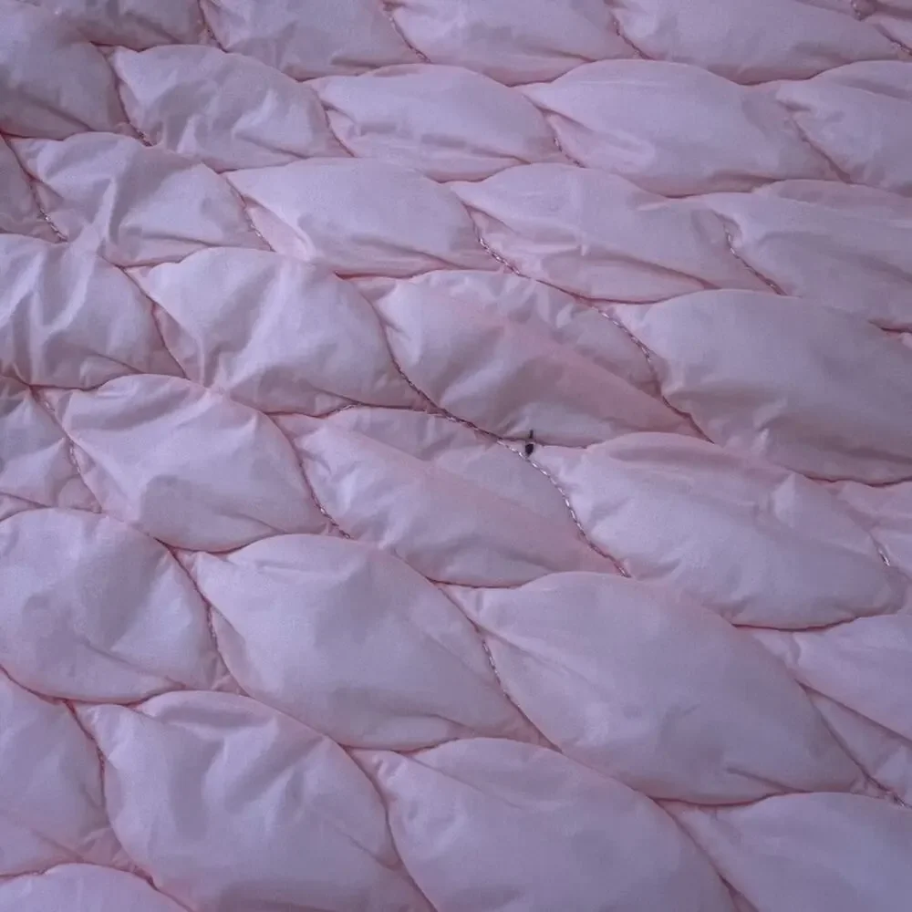 Lululemon Ivivva Pottery Barn Teen Blanket Salmon Pink Quilted Puff Throw 50x60